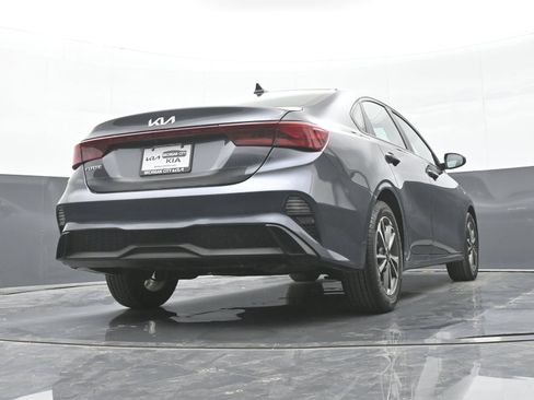 Used 2022 Kia Forte LXS FWD image 39