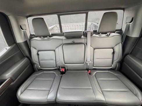 Used 2020 Chevrolet Silverado 1500 RST image 22