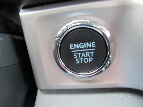 Used 2024 Ford F250 XLT w/ XLT Premium Package image 20