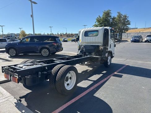 New 2025 Chevrolet Low Cab Forward image 11
