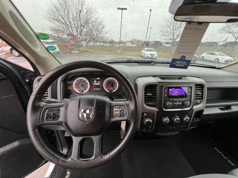 Used 2015 RAM 1500 Express image 31