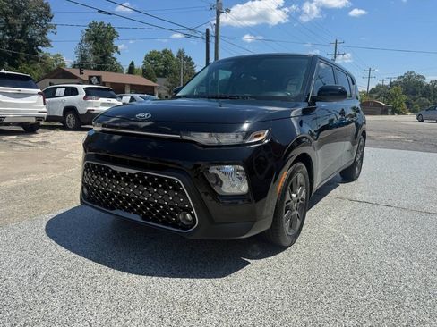 Used 2021 Kia Soul EX FWD image 14