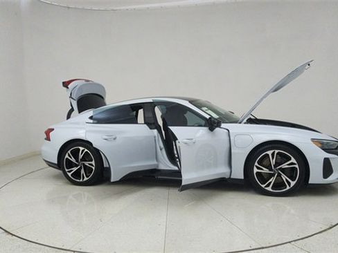 Used 2023 Audi e-tron GT Premium Plus w/ Performance Package image 65