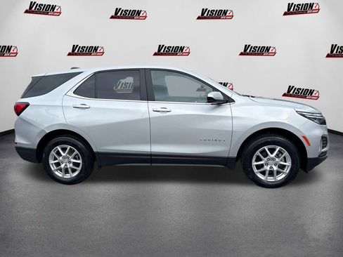Used 2022 Chevrolet Equinox LT AWD/4WD image 4