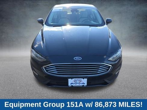 Used 2020 Ford Fusion SE w/ Equipment Group 151A FWD image 2