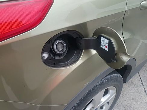Used 2013 Ford Escape SE FWD image 19