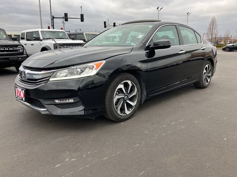 Used 2017 Honda Accord EX-L image 3