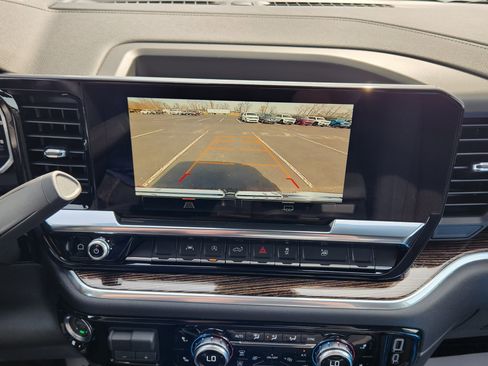 New 2026 GMC Sierra 1500 SLE AWD/4WD image 12