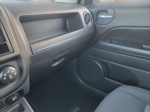 Used 2015 Jeep Patriot Sport w/ Power Value Group image 16