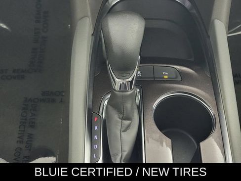 Used 2025 Chevrolet Malibu LT FWD image 24