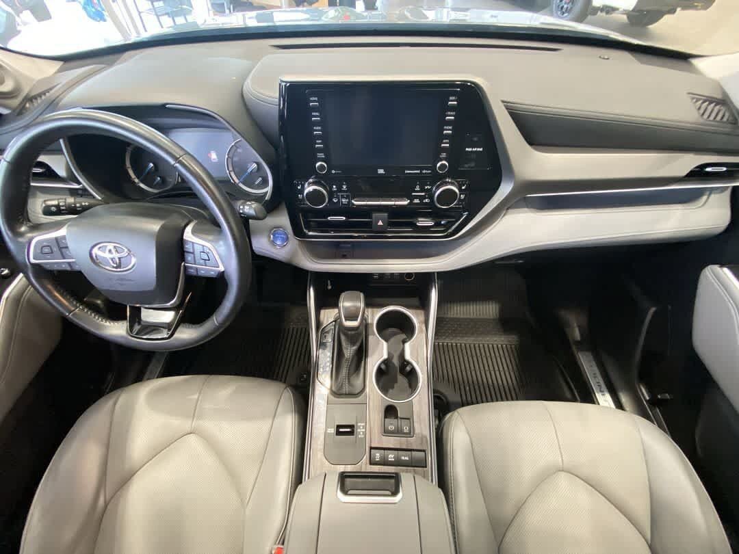 Used 2022 Toyota Highlander Limited AWD/4WD image 24