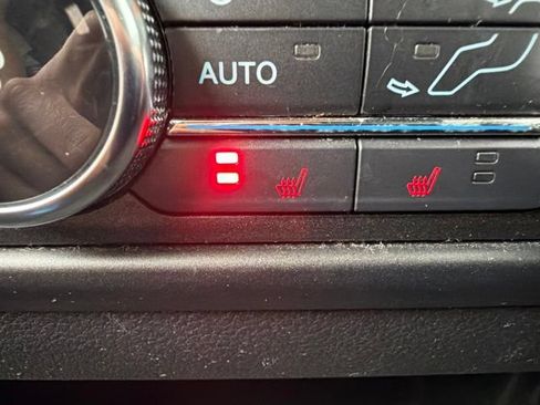 Used 2019 Ford Expedition Limited w/ Equipment Group 302A AWD/4WD image 25