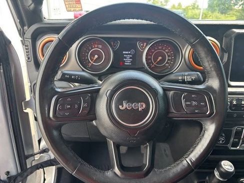 Used 2022 Jeep Gladiator Sport AWD/4WD image 14
