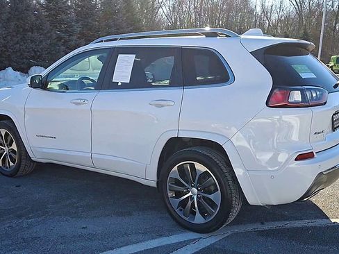 Certified 2019 Jeep Cherokee Overland w/ Technology Group image 6
