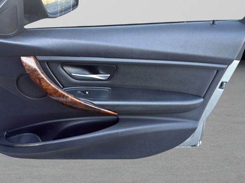 Used 2013 BMW 328i Sedan RWD image 23