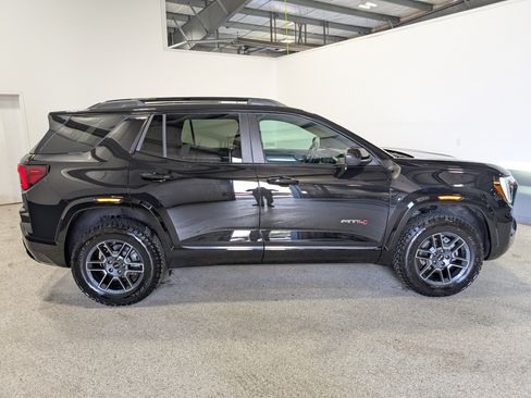 Used 2026 GMC Terrain AT4 AWD/4WD image 2