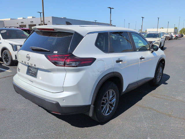 Used 2025 Nissan Rogue S FWD image 7