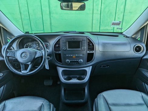 Used 2017 Mercedes-Benz Metris Passenger image 22