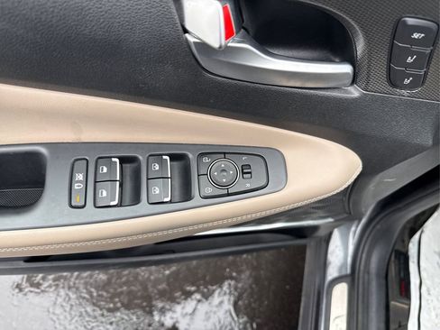 Used 2020 Hyundai Santa Fe Limited image 34