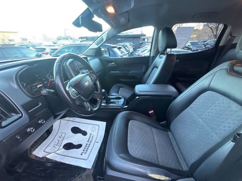 Used 2017 Chevrolet Colorado Z71 image 9