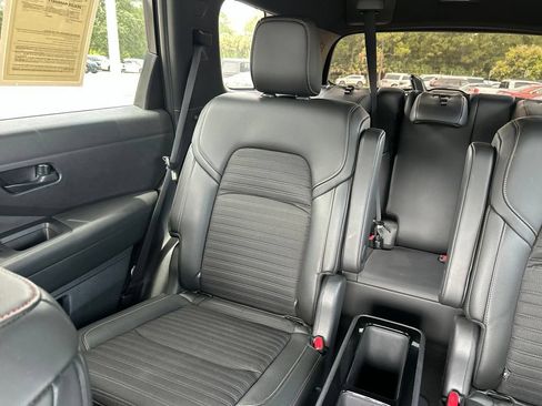 Certified 2025 Nissan Pathfinder Rock Creek AWD/4WD image 14