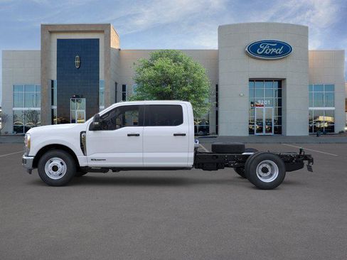 New 2026 Ford F350 XL w/ XL Chrome Package RWD image 3