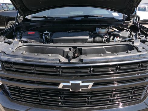 Used 2024 Chevrolet Suburban RST RWD image 27