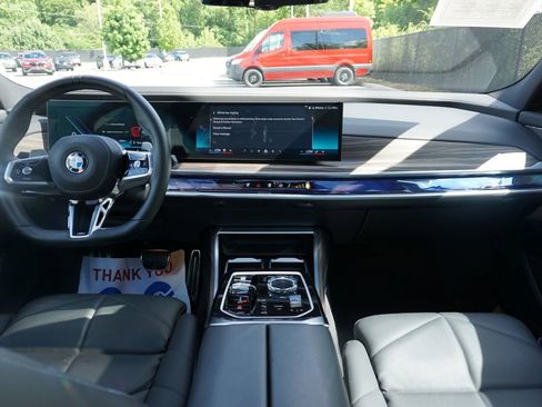 Used 2024 BMW 740i xDrive w/ Premium Package AWD/4WD image 40