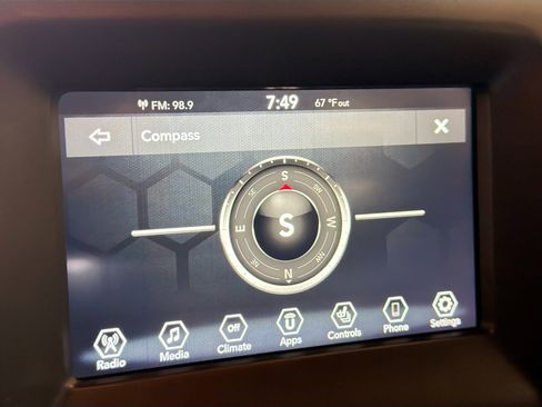 Used 2019 Jeep Compass Latitude w/ Popular Equipment Group AWD/4WD image 22