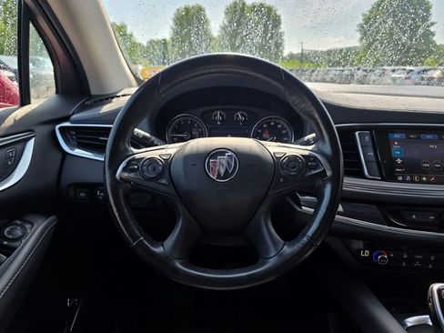 Used 2020 Buick Enclave Essence AWD/4WD image 26