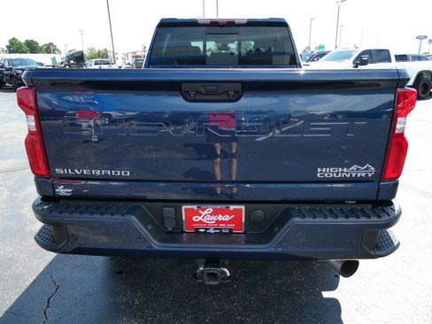 Certified 2022 Chevrolet Silverado 2500 High Country w/ Z71 Off-Road Package AWD/4WD image 6