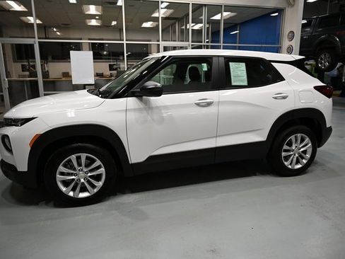 Used 2023 Chevrolet TrailBlazer LS image 7