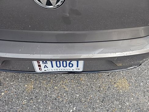 Used 2016 Volkswagen Golf R 4-Door w/ Driver Assistance Package image 12