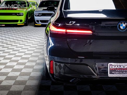 Used 2023 BMW i7 xDrive60 image 66