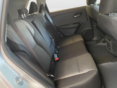 Used 2022 Nissan Rogue SV AWD/4WD image 11