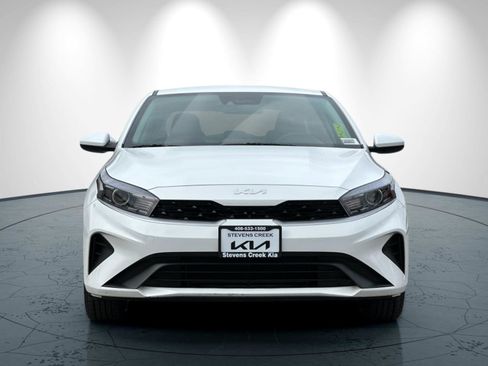 Certified 2024 Kia Forte LXS image 9