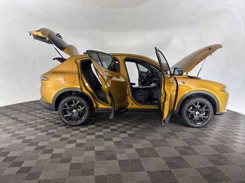 Used 2024 Dodge Hornet GT w/ GT Blacktop Package image 13