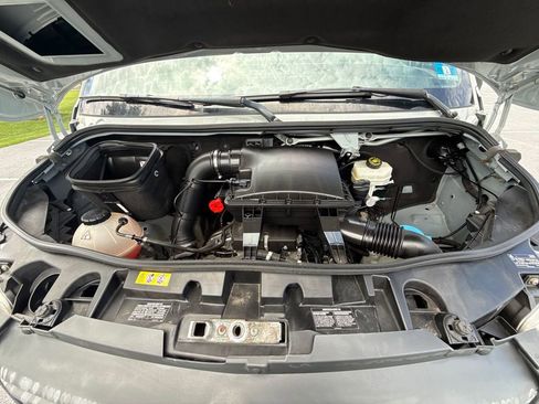 Used 2023 Mercedes-Benz Sprinter 1500 image 26