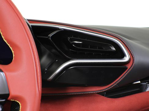 Used 2024 Ferrari 296 GTS RWD image 44