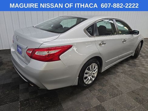 Used 2016 Nissan Altima 2.5 S w/ Power Driver Seat Package FWD image 10