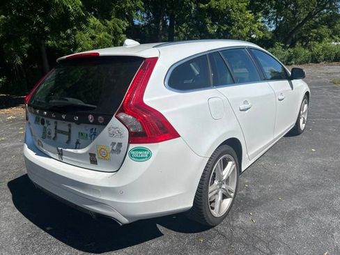 Used 2016 Volvo V60 T5 Premier AWD/4WD image 3