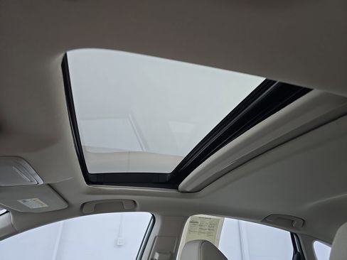 Used 2023 Honda Accord EX image 26