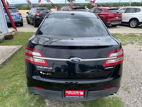 Used 2016 Ford Taurus SE FWD image 7