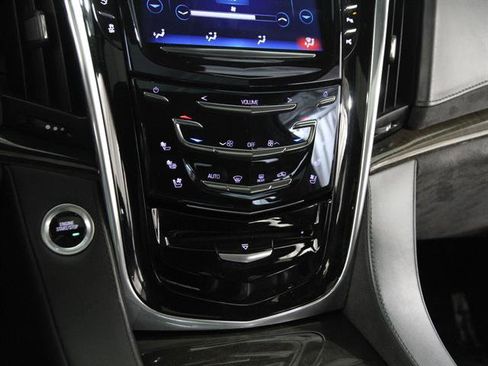 Used 2020 Cadillac Escalade ESV Platinum w/ Escalade Sport Edition image 17