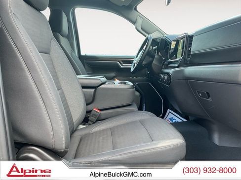 Used 2025 Chevrolet Silverado 1500 LT AWD/4WD image 15
