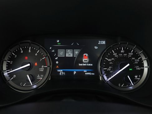 Used 2022 Toyota Highlander XLE image 28