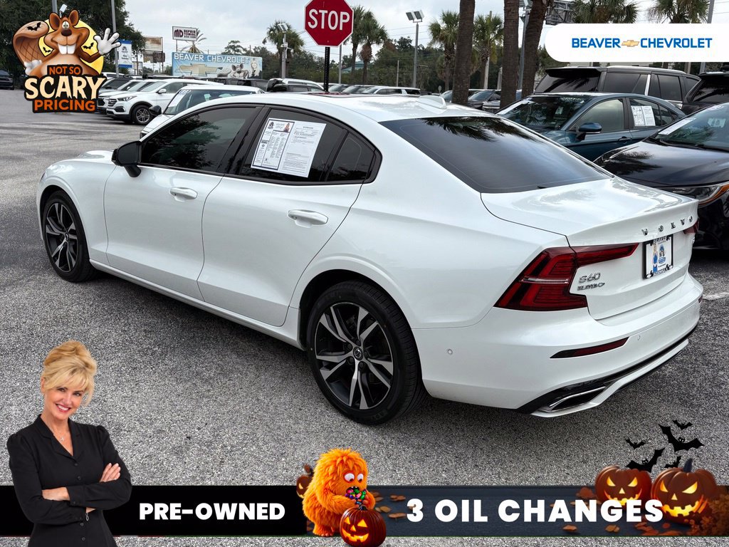 Used 2022 Volvo S60 B5 R-Design w/ Advanced Package FWD image 5