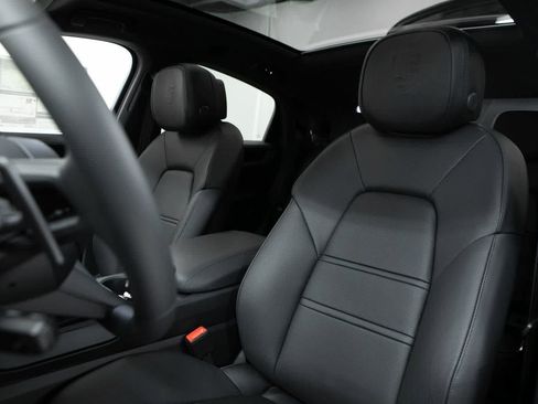 New 2026 Porsche Cayenne S image 5