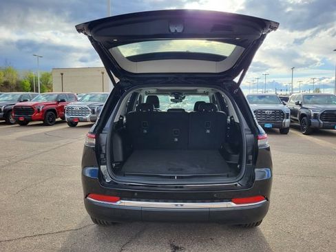 Used 2023 Jeep Grand Cherokee Limited AWD/4WD image 27