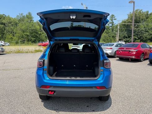 Used 2024 Jeep Compass Trailhawk AWD/4WD image 12